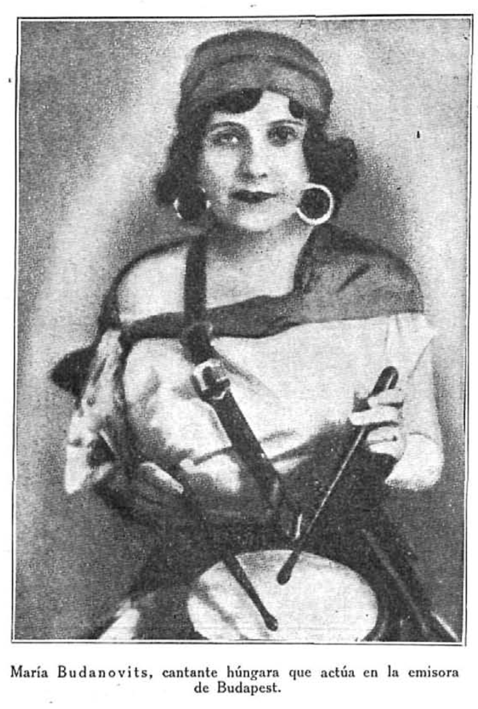 1929:12:28_Ondas Maria Budanovits, cantante húngara