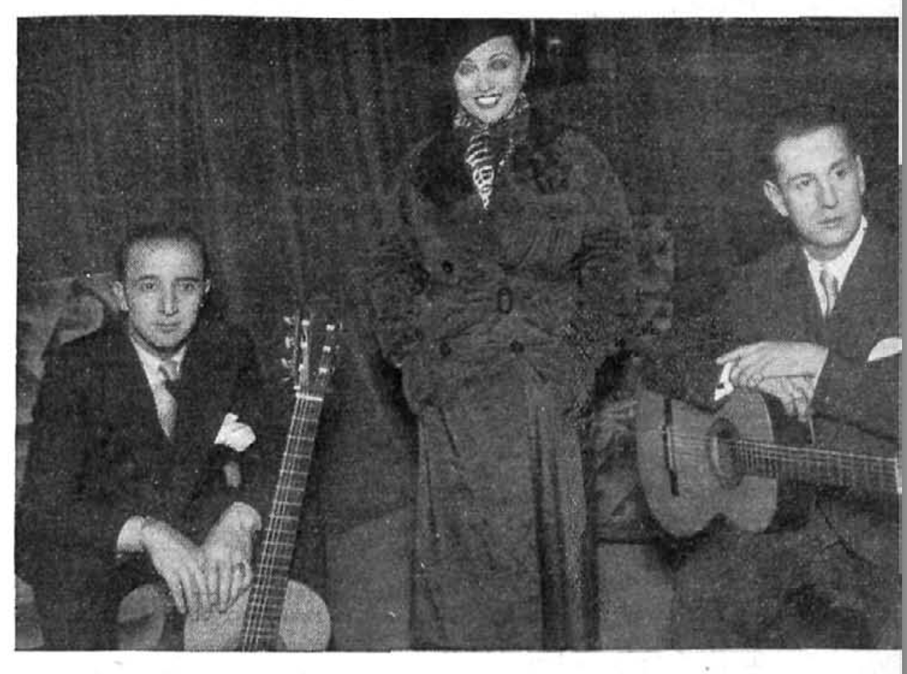 Lupe Rivas Cacho, cantante, Contreras y Marino, guitarras
