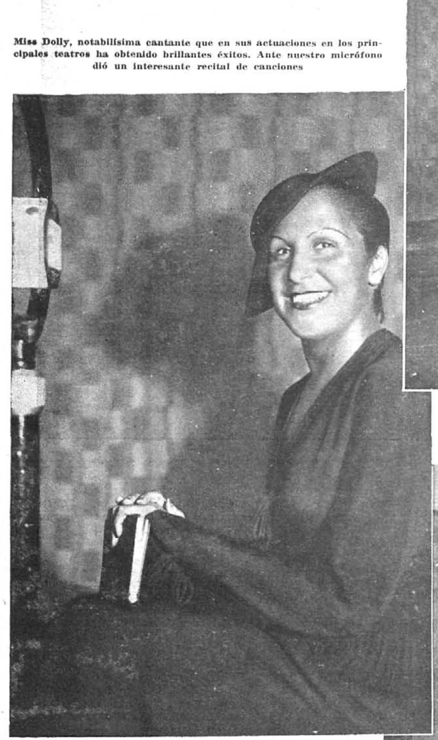 Miss Dolly, cantante