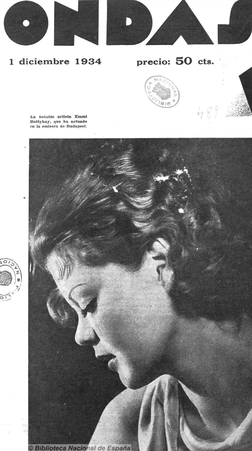 Emmy Buttikay, artista y cantante de Budapest en Portada