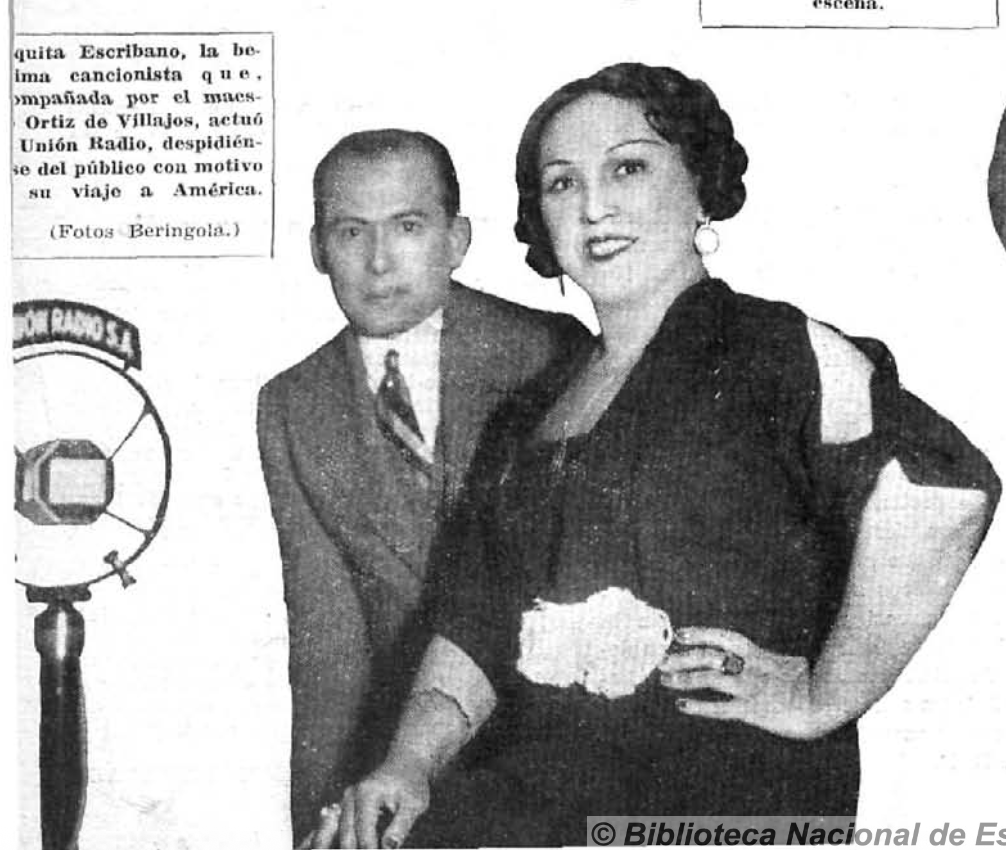 Paquita Escribano junto a Ortiz de Villajos, cantante