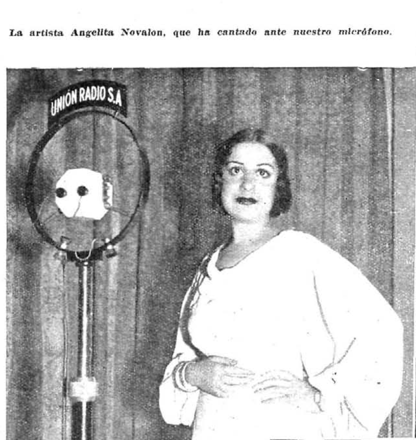 Angeles Novalón, cantante