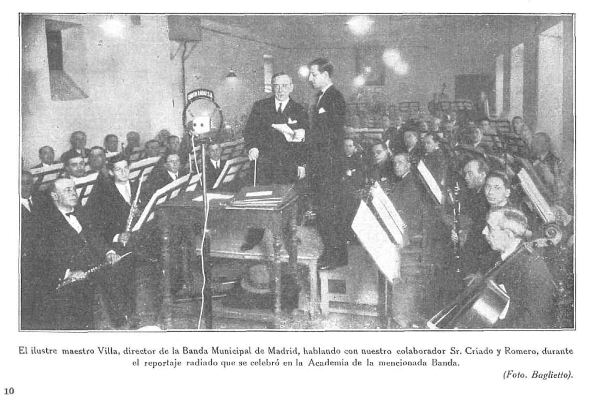 Banda Municipal de Madrid y Ricardo Villa, director