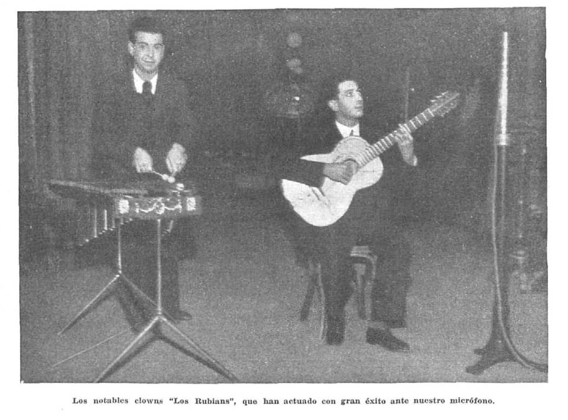 Los Rubians, guitarra y xilófono