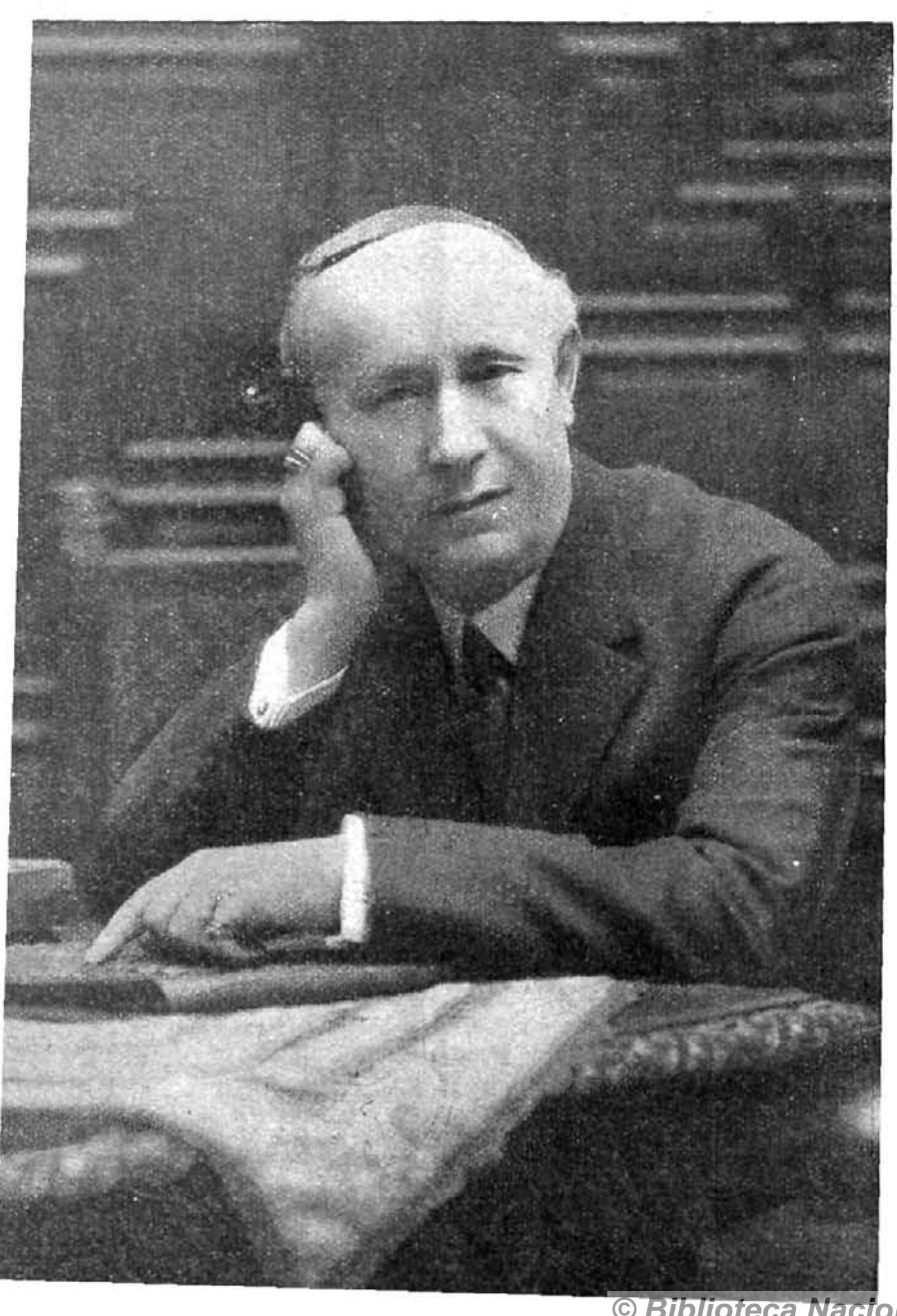 Pérez Casas, director